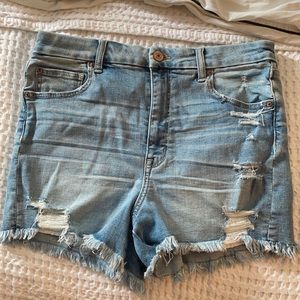 AMERICAN EAGLE DENIM SHORTS